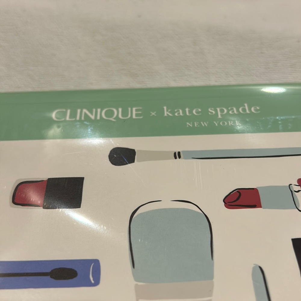 New! Kate Spade Clinique Journal ♠️